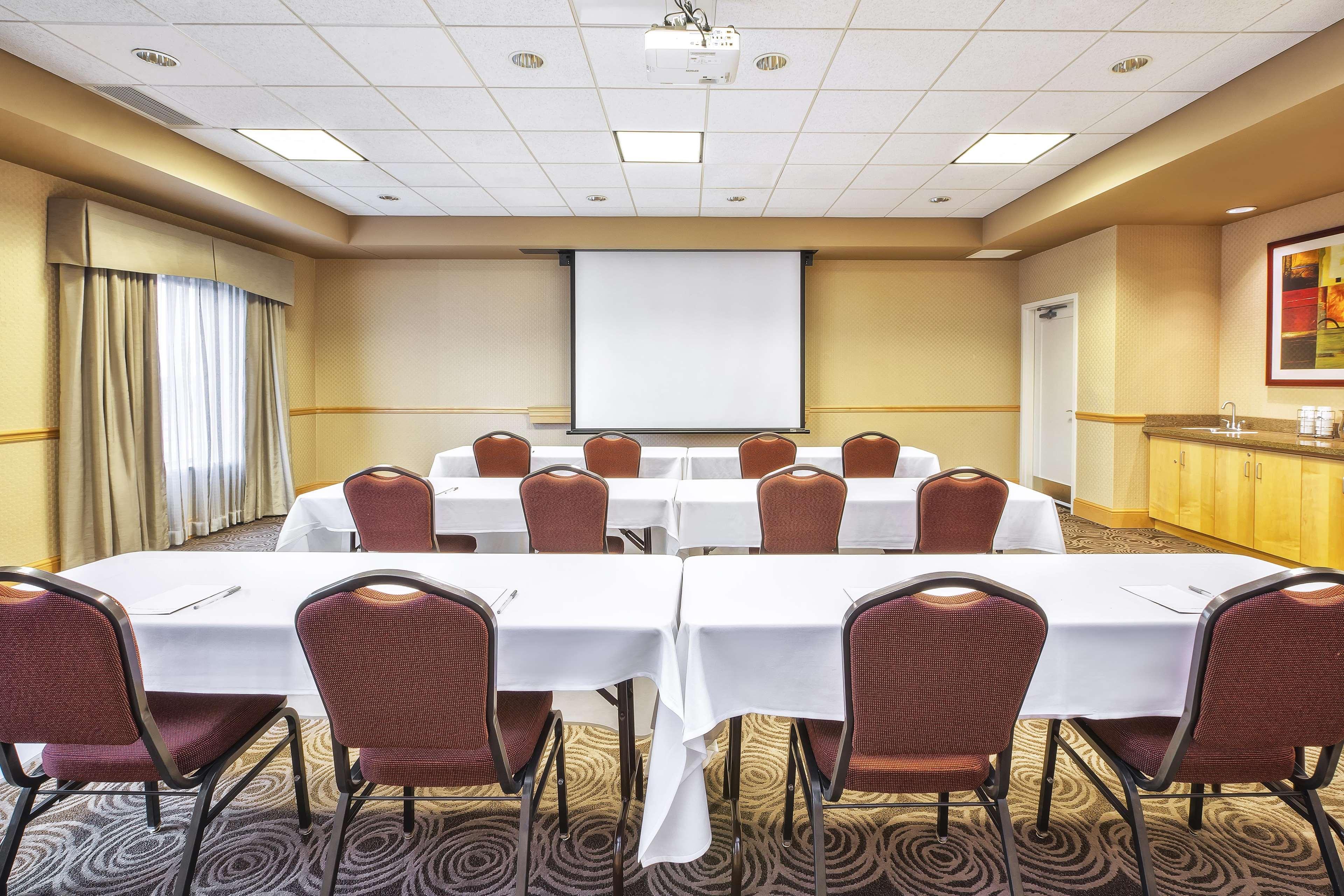 Hampton Inn & Suites Madison - West Екстер'єр фото