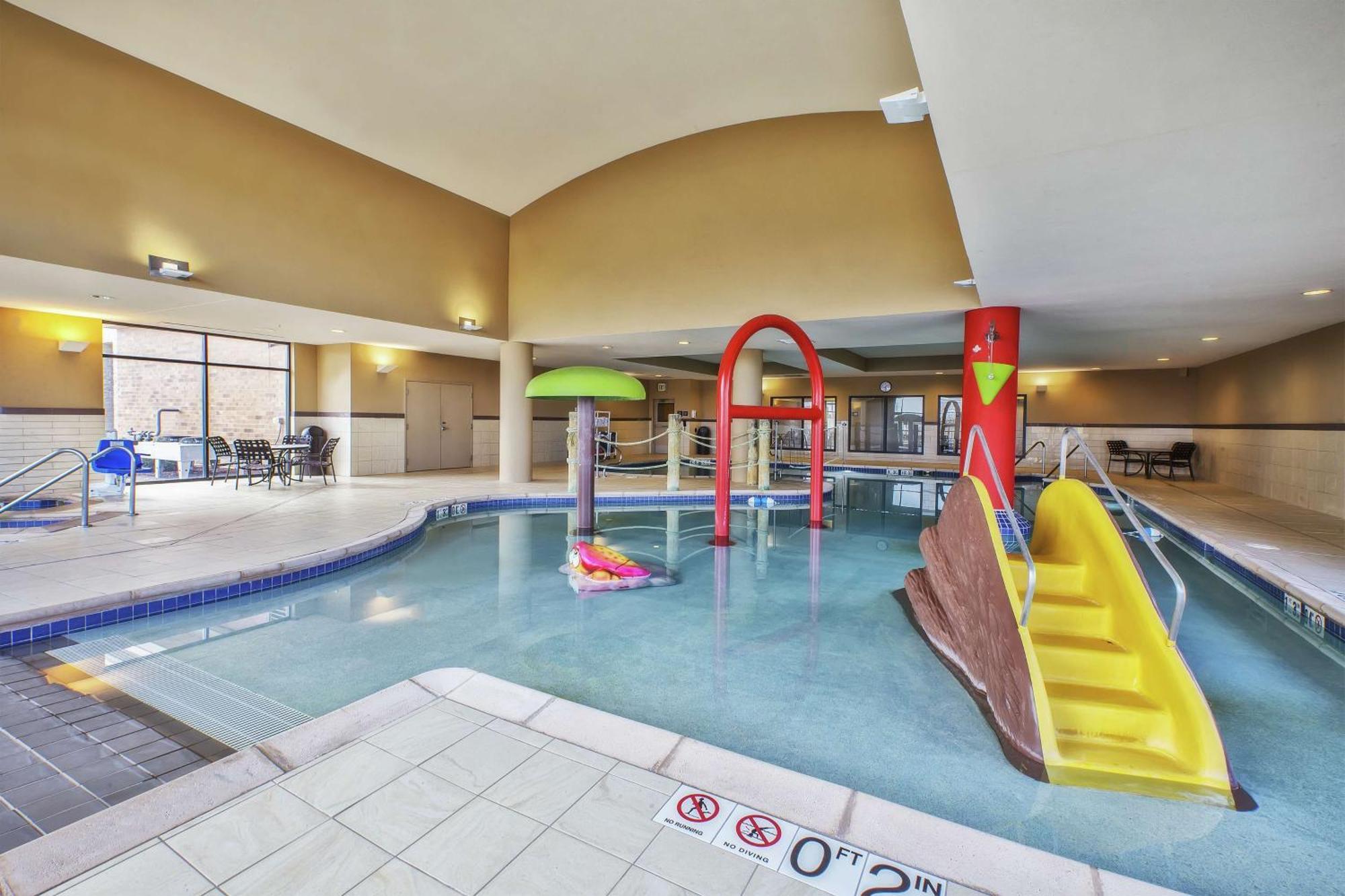 Hampton Inn & Suites Madison - West Екстер'єр фото