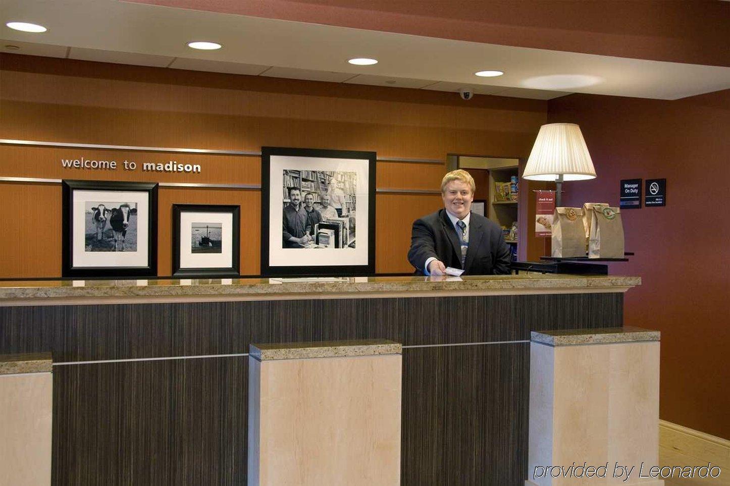 Hampton Inn & Suites Madison - West Екстер'єр фото