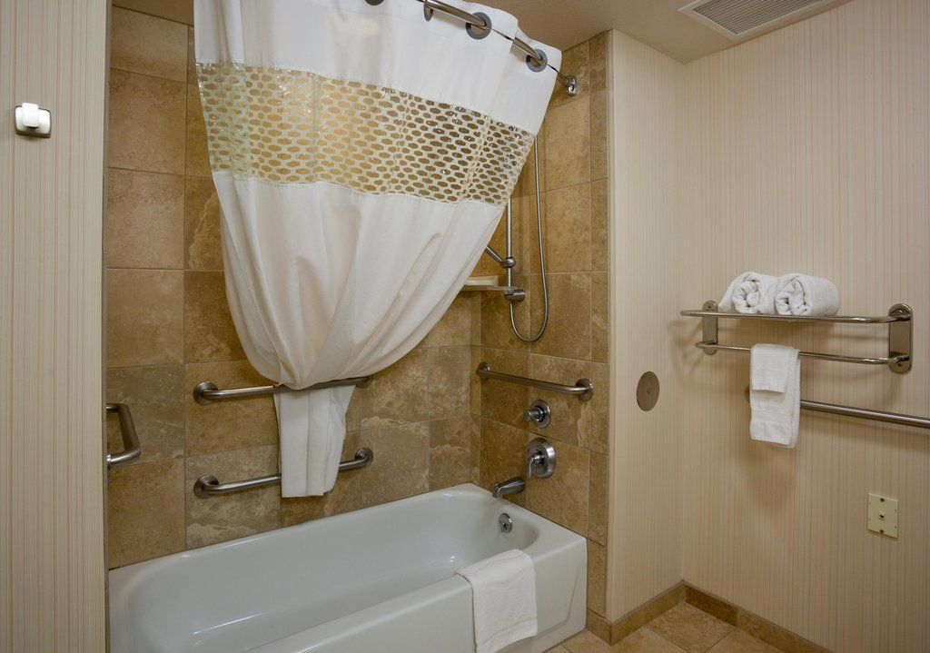 Hampton Inn & Suites Madison - West Екстер'єр фото
